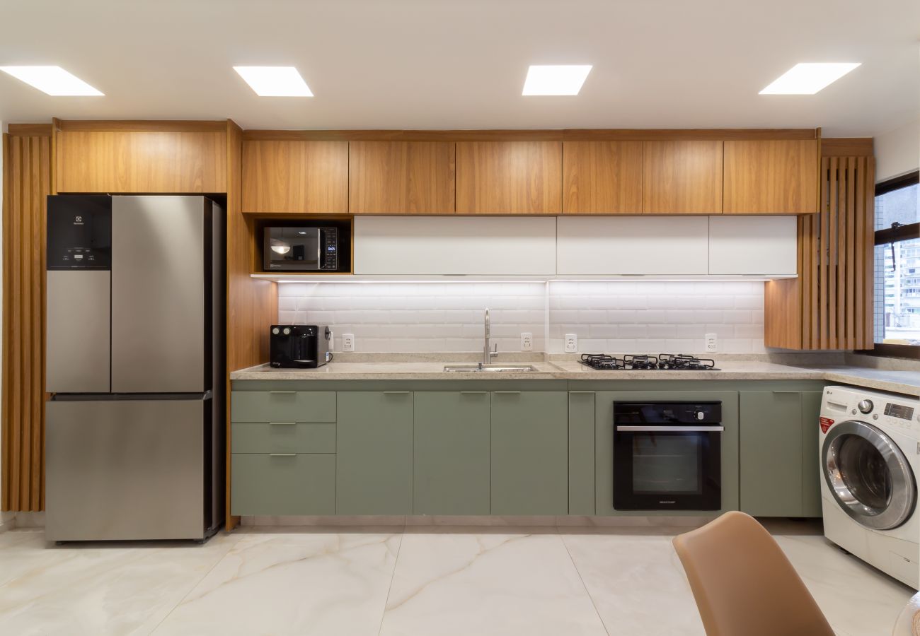 Apartamento em Rio de Janeiro - Conforto no Leblon a 10 minutos da praia | BM802 