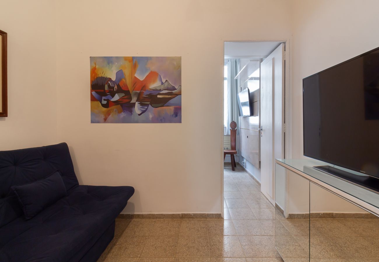 Apartamento em Rio de Janeiro - 3 minutos da praia de Copacabana | DU705
