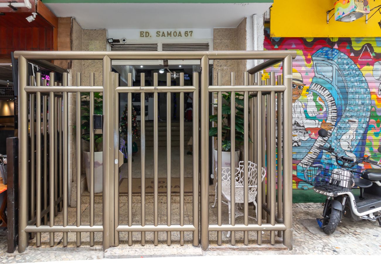 Apartamento em Rio de Janeiro - 3 minutos da praia de Copacabana | DU705