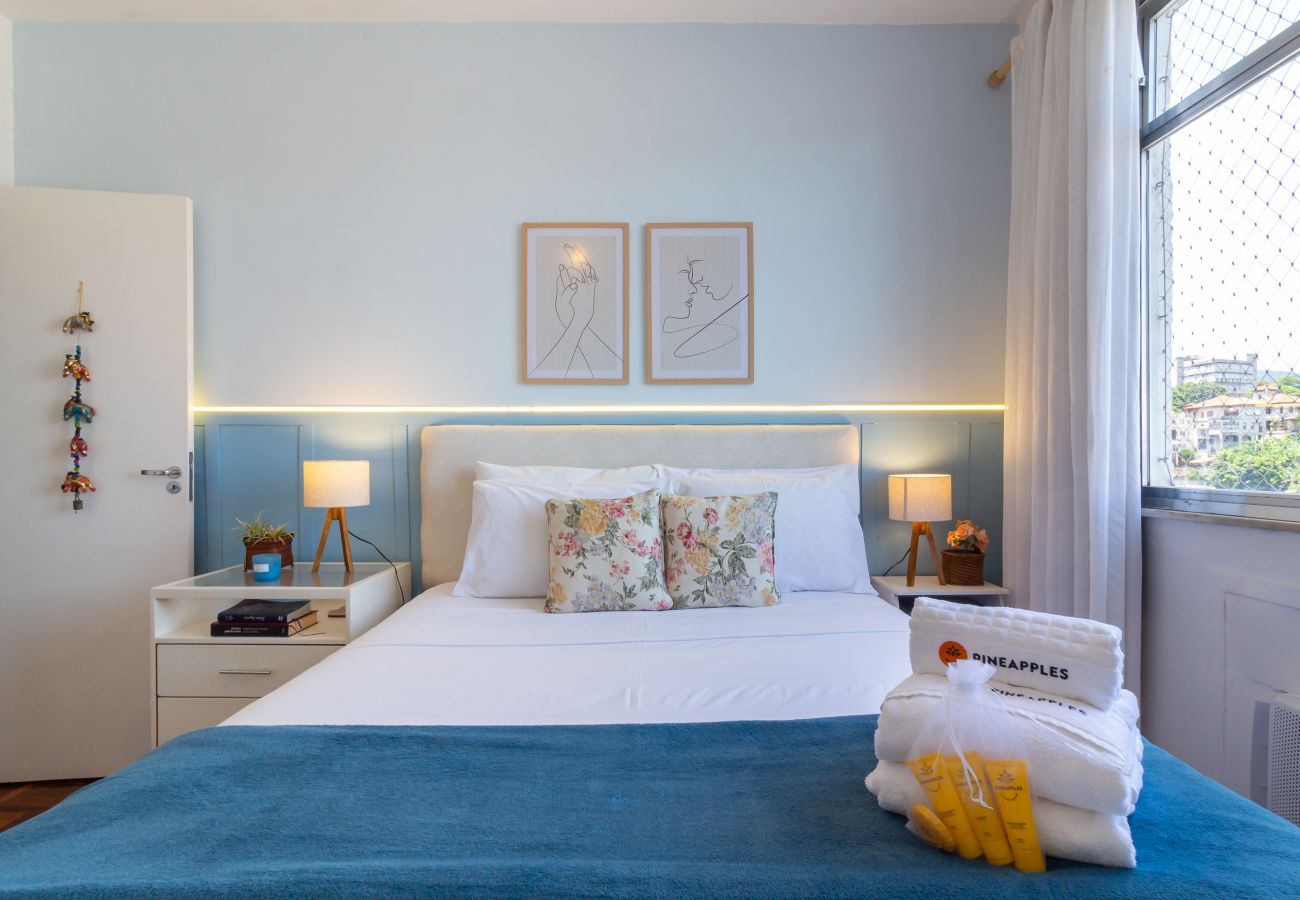 Apartamento em Rio de Janeiro - 4 minutos do Arcos da Lapa | SR1502  