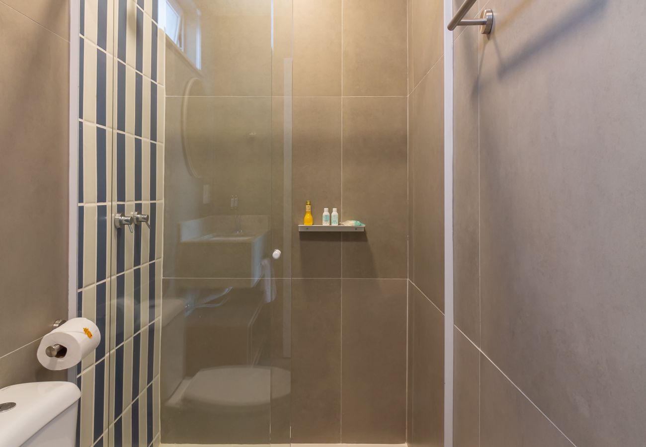Apartamento em Rio de Janeiro - Vista para o Mar e Varanda com Banheira | Q2