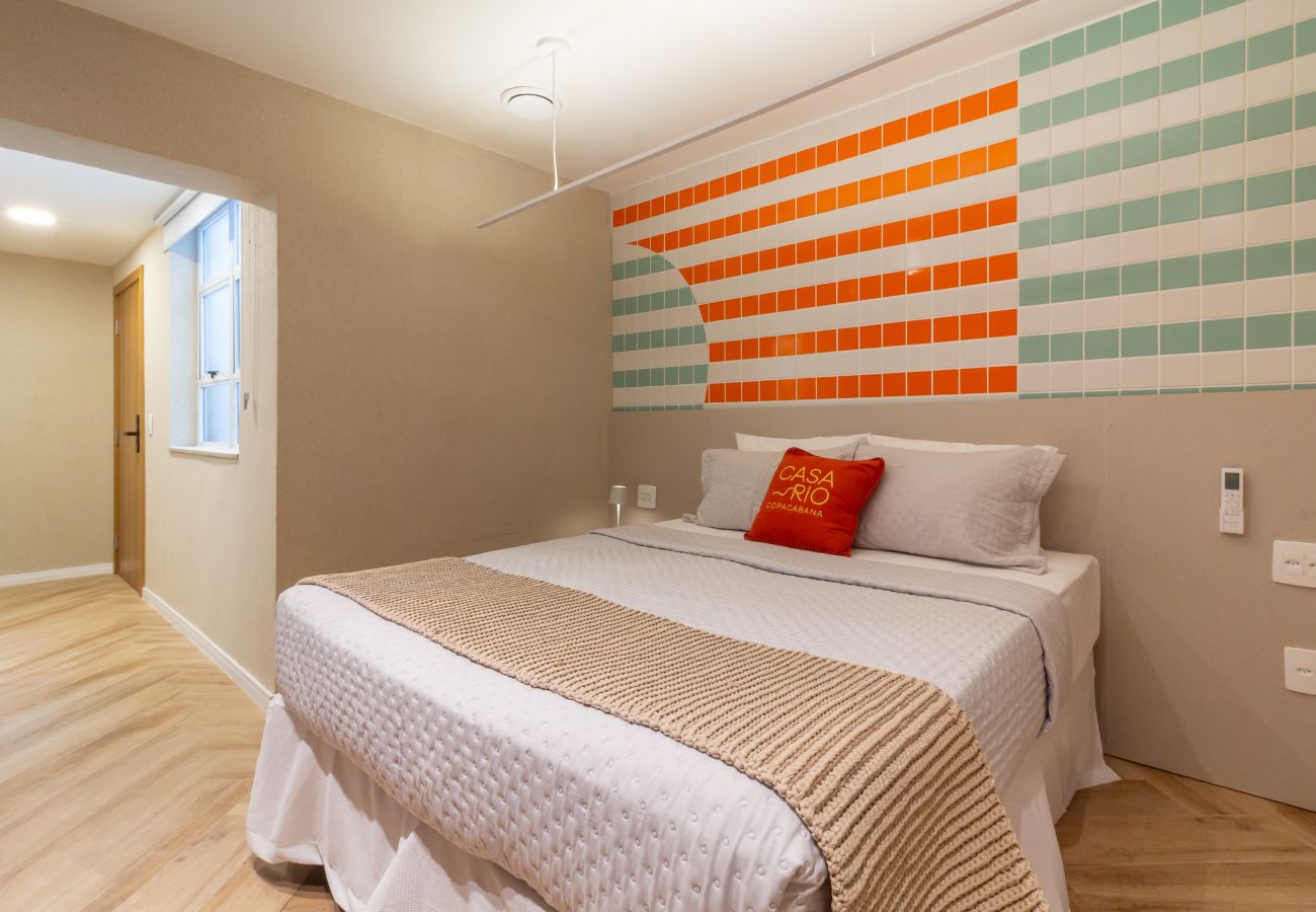 Apartamento em Rio de Janeiro - Acolhedor a Poucos Passos de Praia de Copacabana | Q16