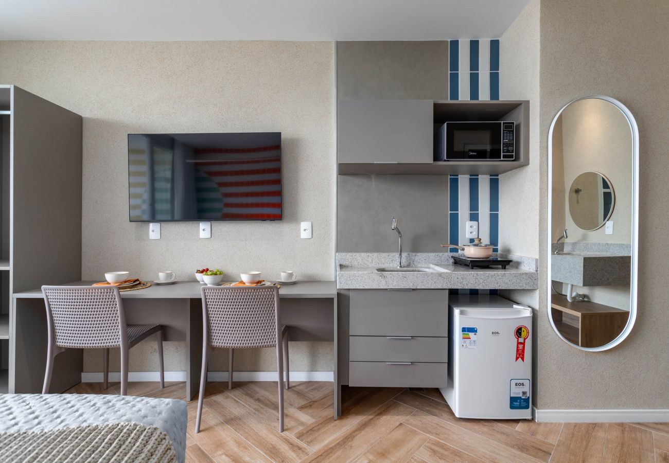 Apartamento em Rio de Janeiro - Vista para o Mar e Varanda com Banheira | Q11