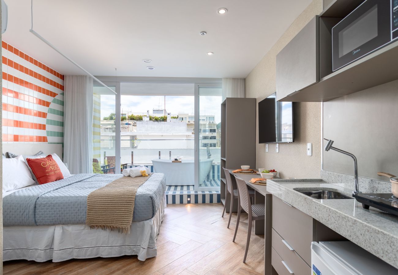 Apartamento em Rio de Janeiro - Vista para o Mar e Varanda com Banheira | Q11