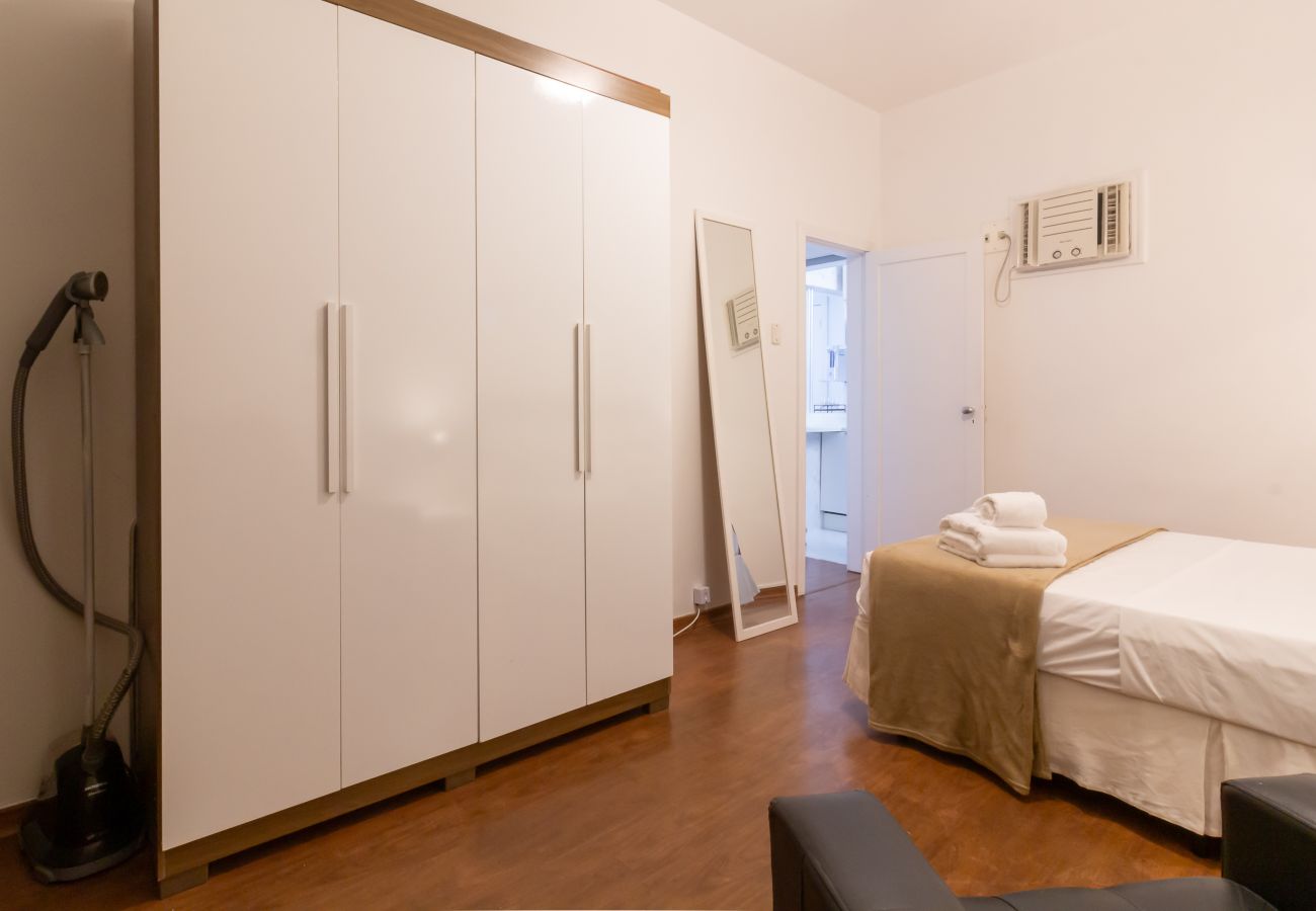 Apartamento em Rio de Janeiro - Refúgio em Copacabana para dois | NSC1011 