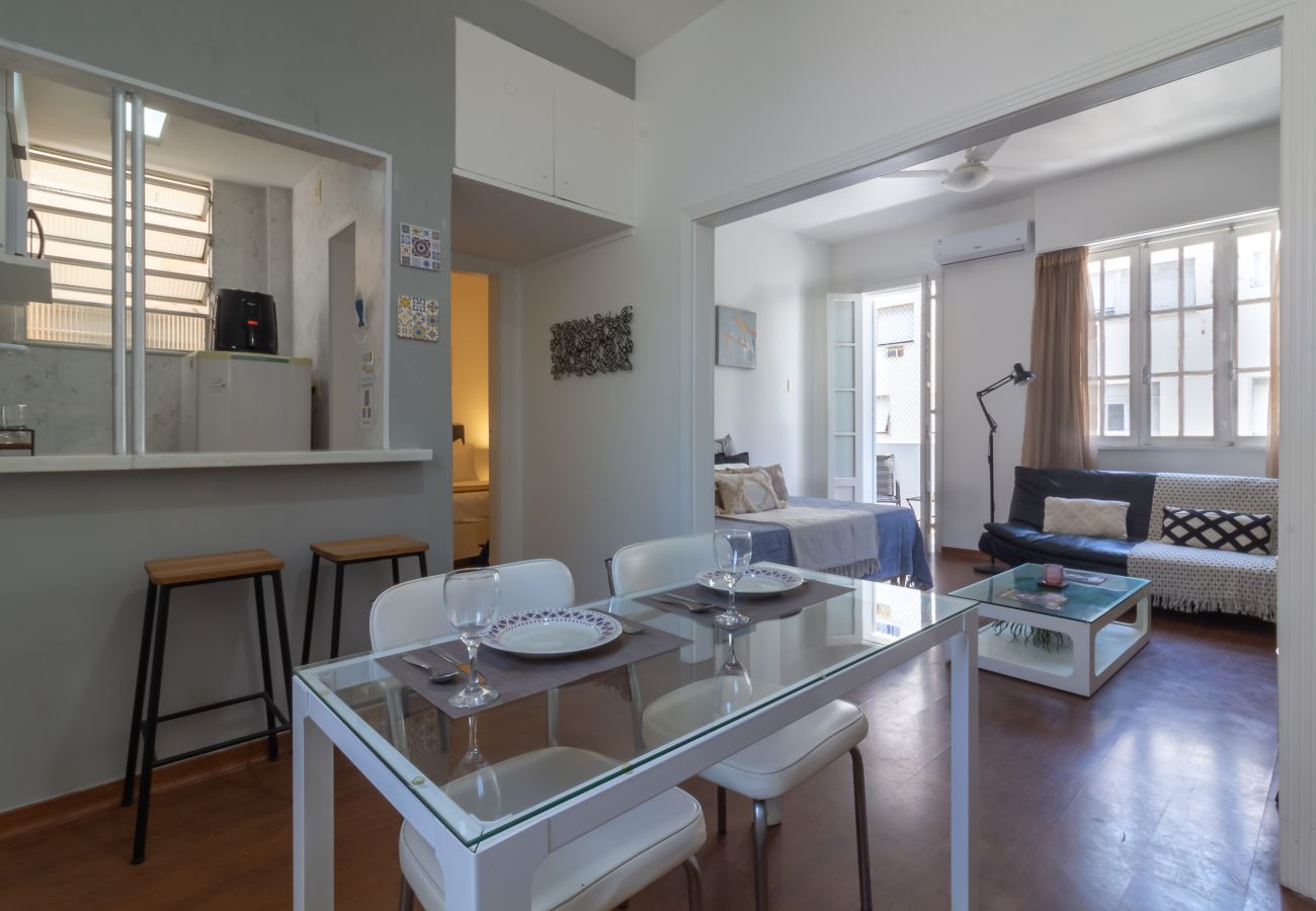 Apartamento em Rio de Janeiro - Refúgio em Copacabana para dois | NSC1011 