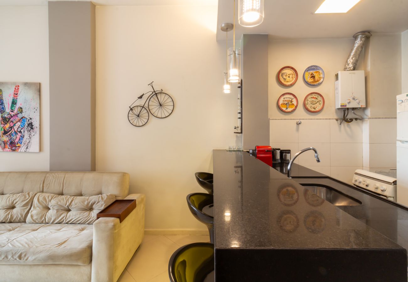 Ferienwohnung in Rio de Janeiro - 450 metros da praia do Leme | PI401