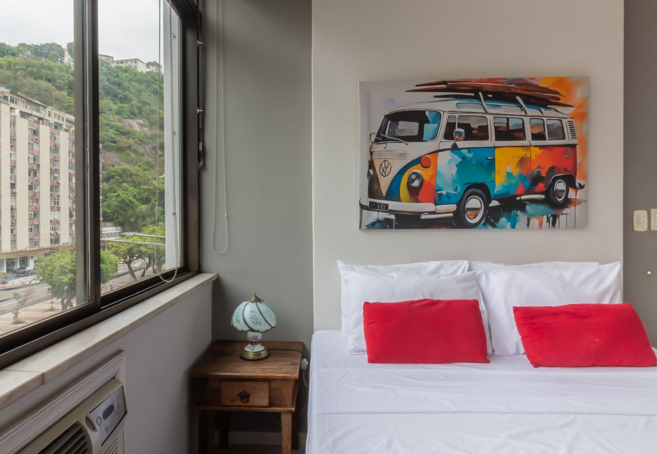 Ferienwohnung in Rio de Janeiro - 450 metros da praia do Leme | PI401