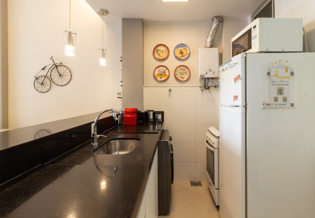 Ferienwohnung in Rio de Janeiro - 450 metros da praia do Leme | PI401