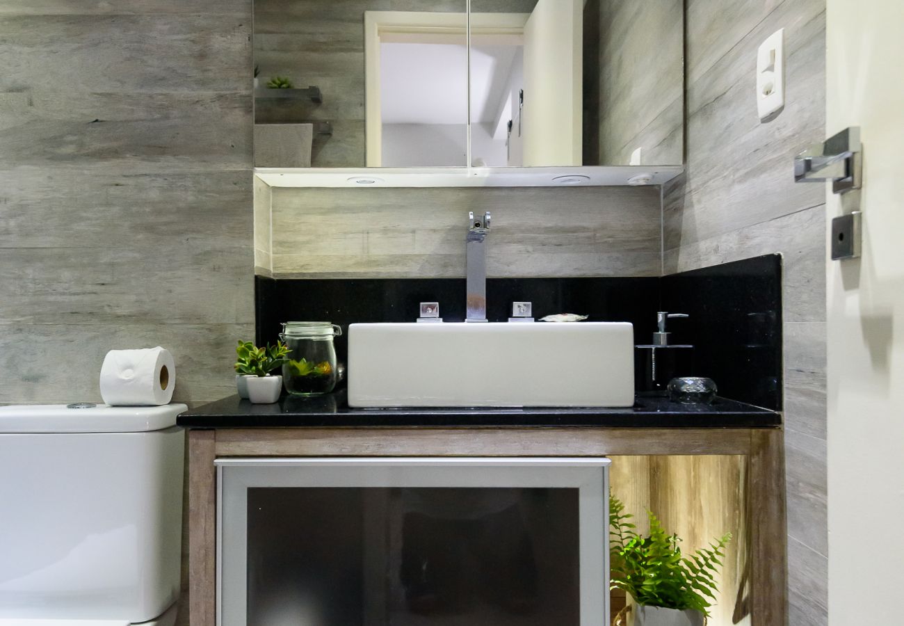 Ferienwohnung in Rio de Janeiro - 800m da Praia de Copacabana | BC101