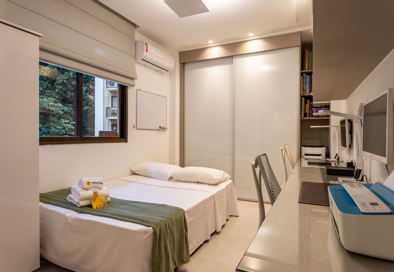 Ferienwohnung in Rio de Janeiro - Próximo da Lagoa, em frente ao CASV | PC204