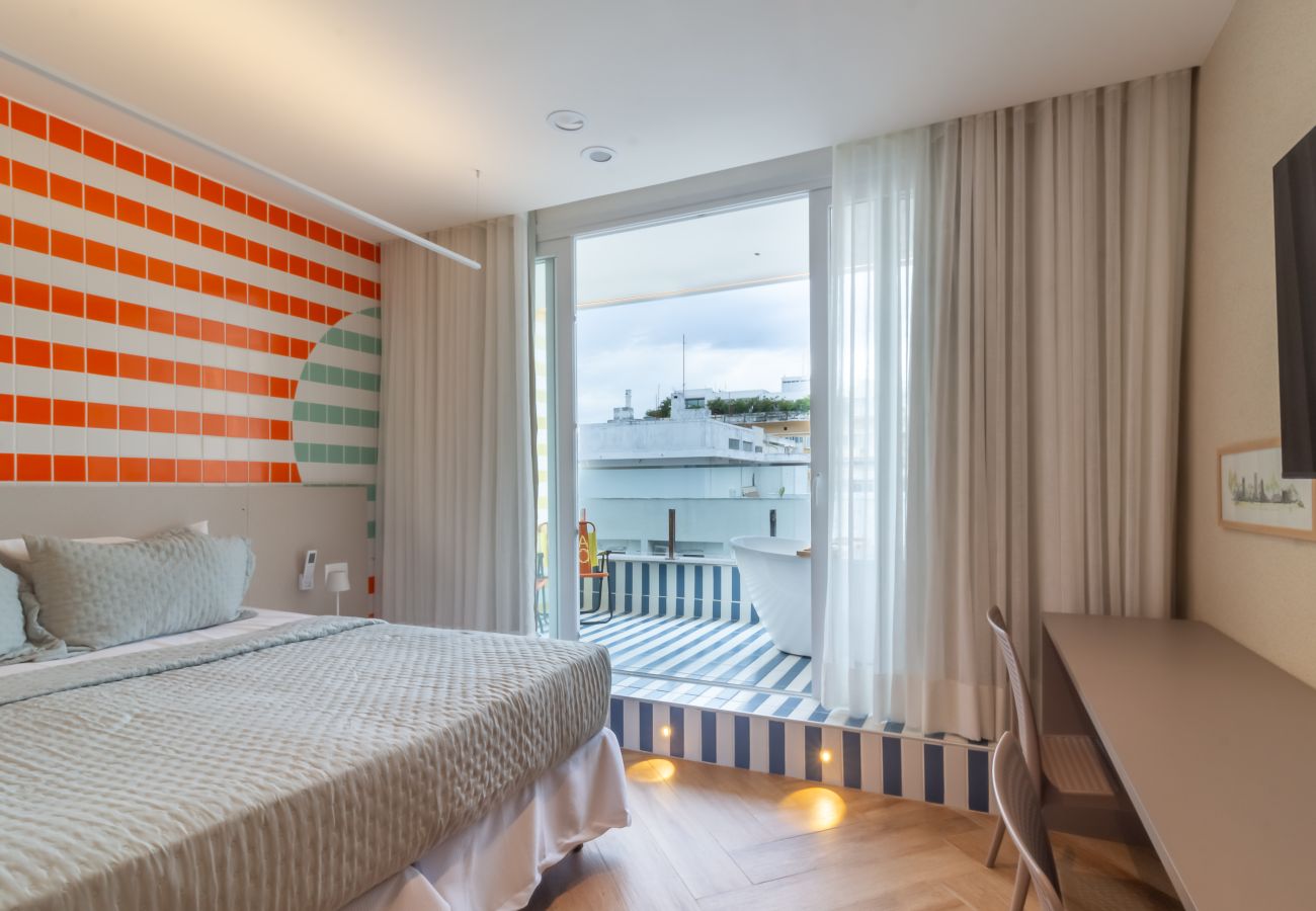 Ferienwohnung in Rio de Janeiro - Vista para o Mar e Varanda com Banheira  | Q4