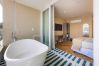 Ferienwohnung in Rio de Janeiro - Vista para o Mar e Varanda com Banheira  | Q4