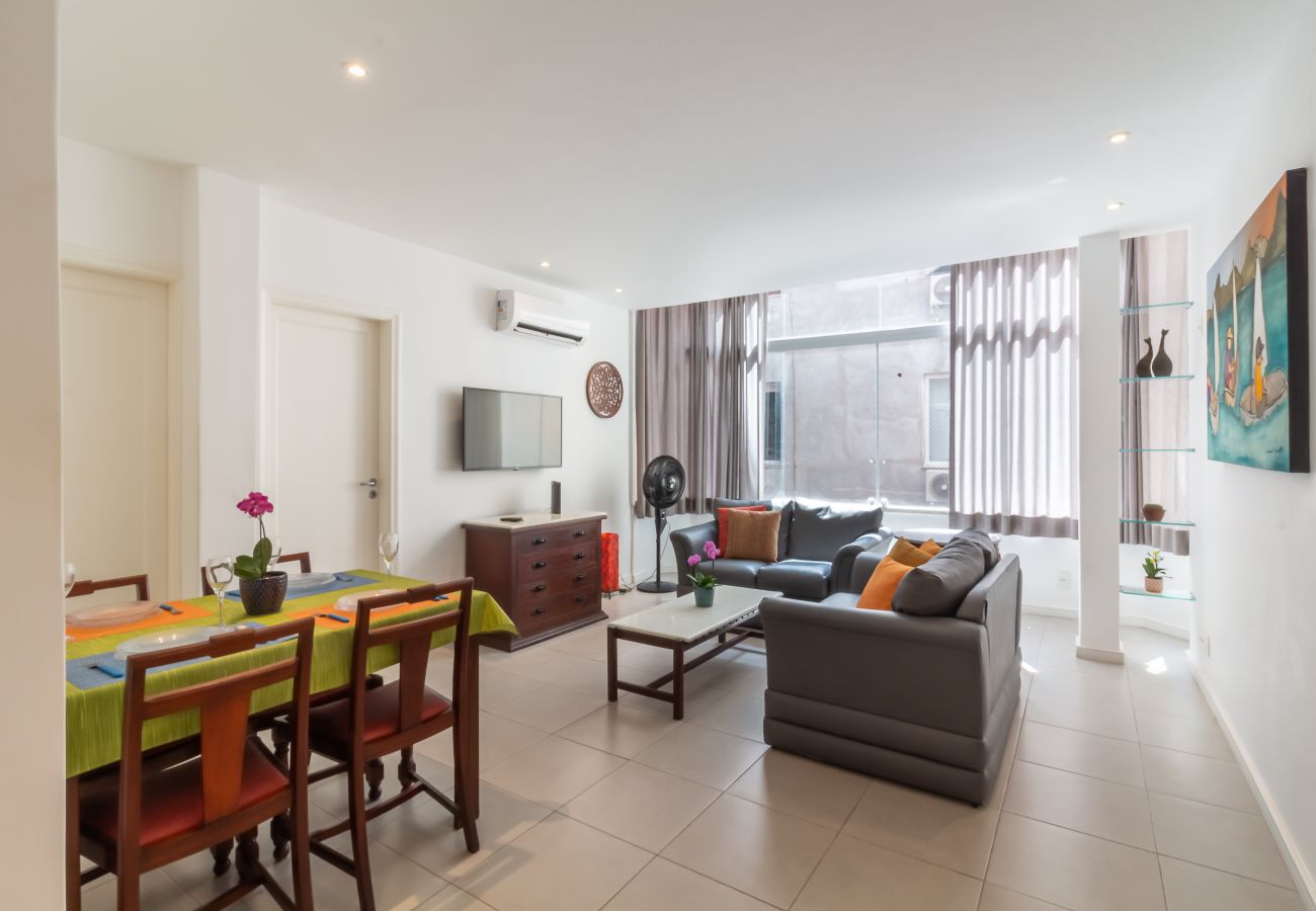 Apartment in Rio de Janeiro - 7 minutes from Ipanema beach | BT201