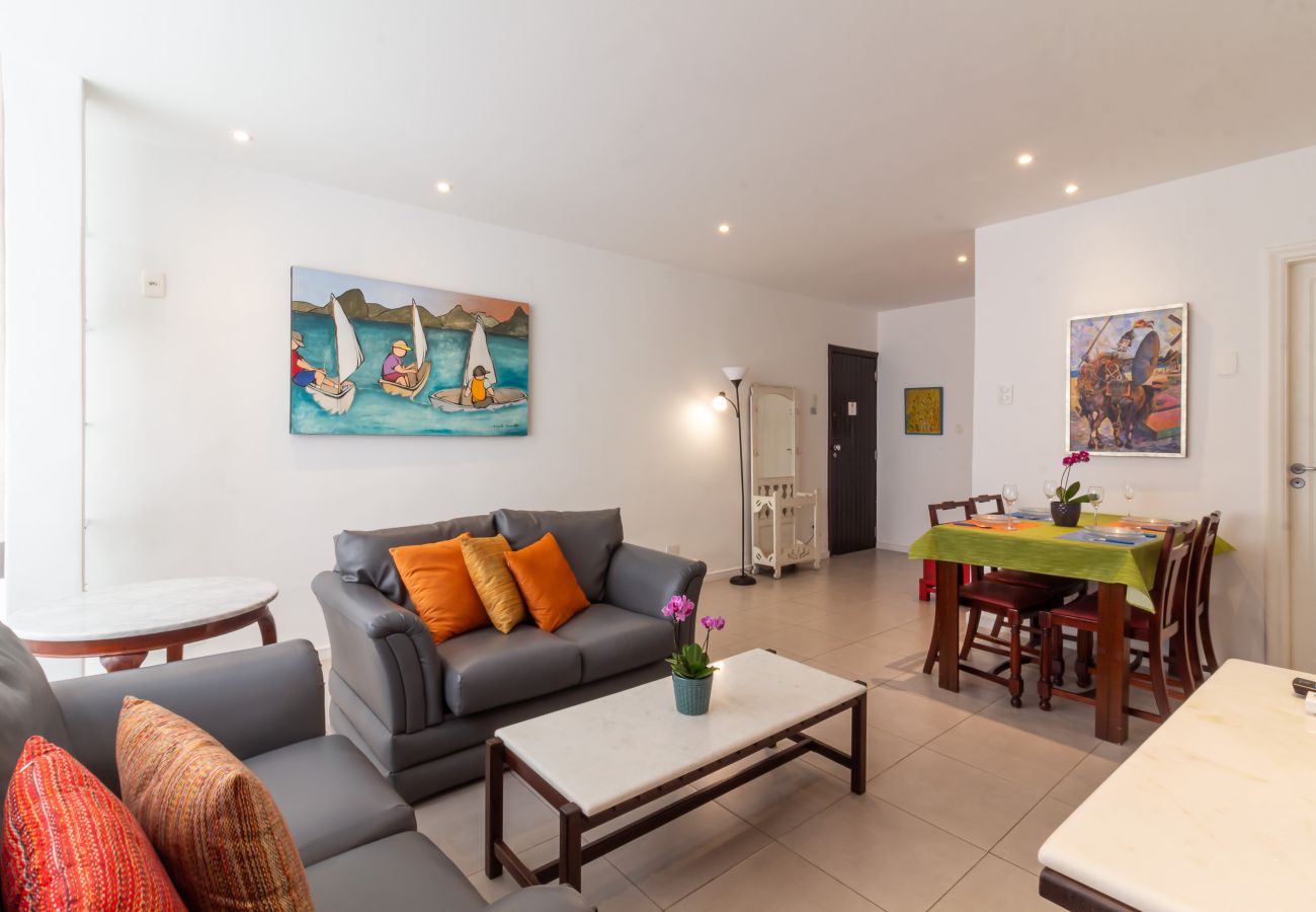 Apartment in Rio de Janeiro - 7 minutes from Ipanema beach | BT201