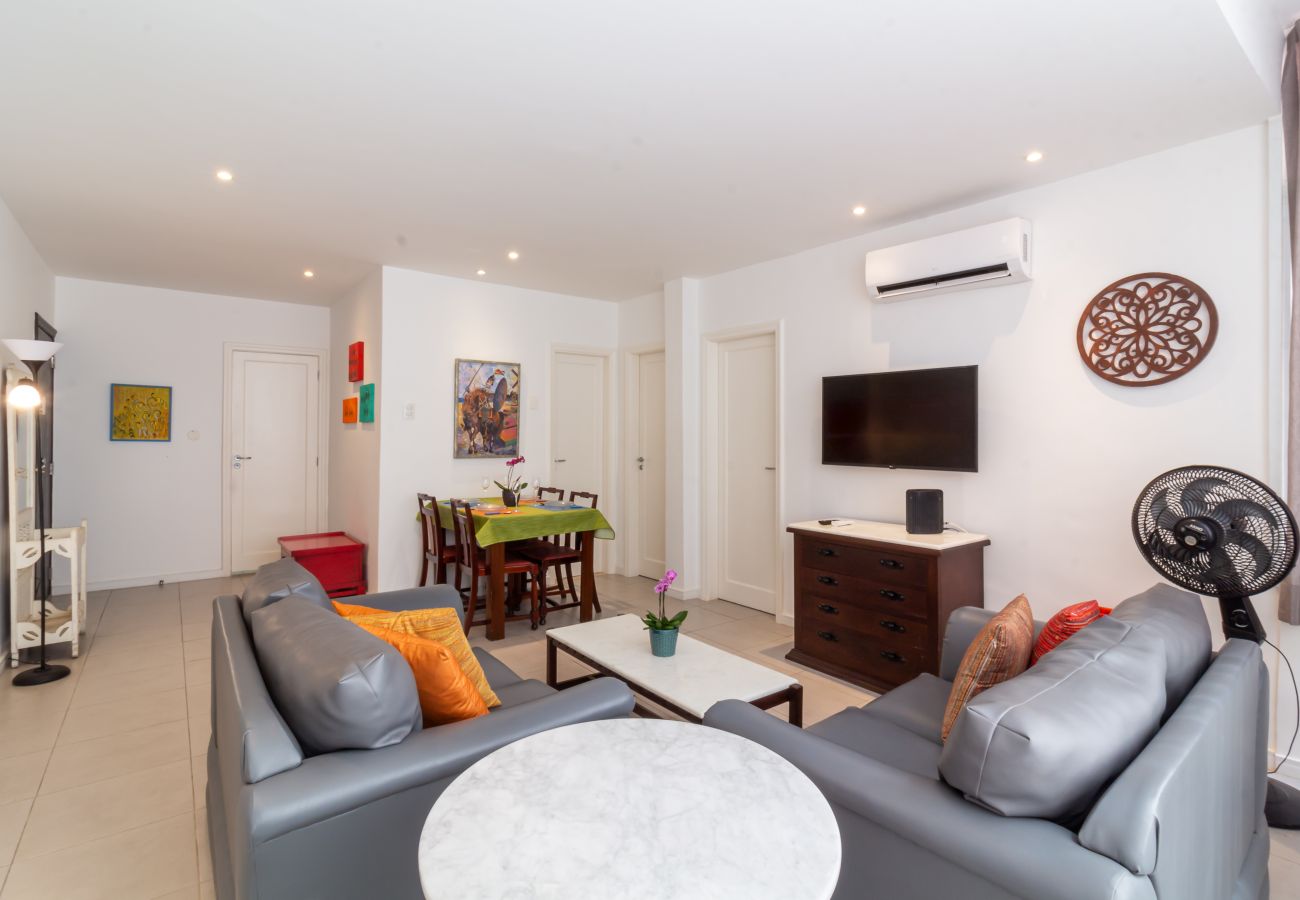 Apartment in Rio de Janeiro - 7 minutes from Ipanema beach | BT201