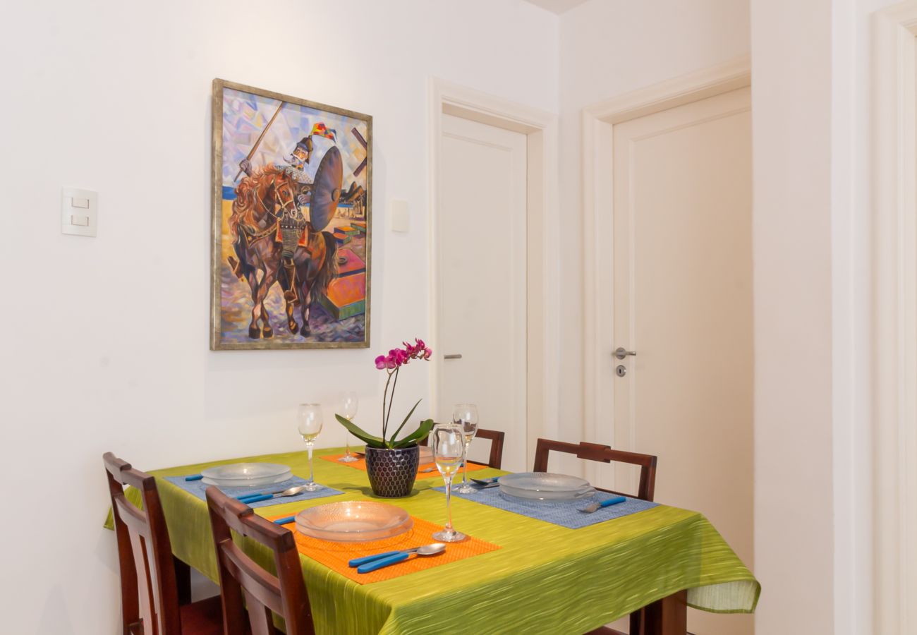 Apartment in Rio de Janeiro - 7 minutes from Ipanema beach | BT201