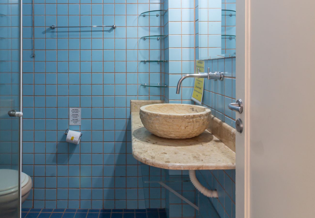 Apartment in Rio de Janeiro - 7 minutes from Ipanema beach | BT201