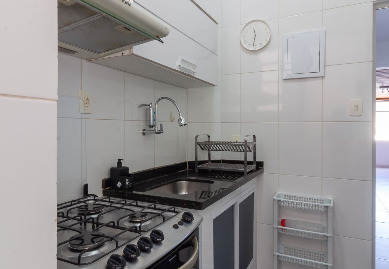 Apartment in Rio de Janeiro - Charm in Copa | Great for couples | MVC1103 