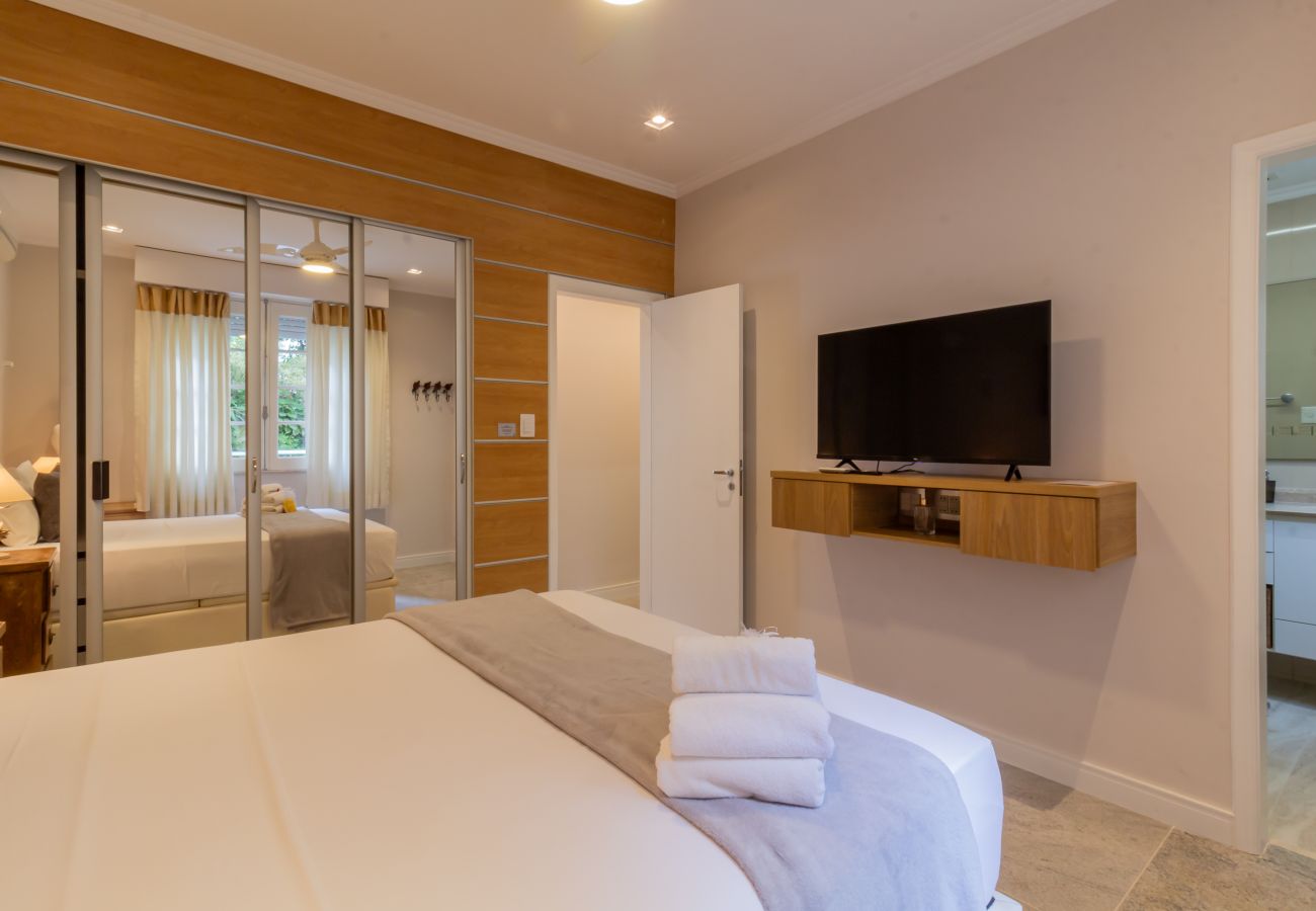 Apartment in Rio de Janeiro - Sea view, 2 minutes from the beach | FMS502