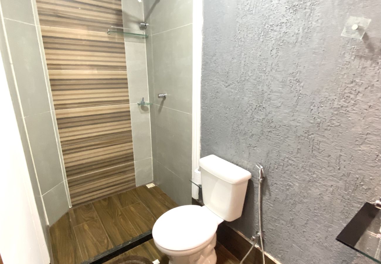 Rent by room in Cabo Frio - Pousada 1 minute from the beach | UNR