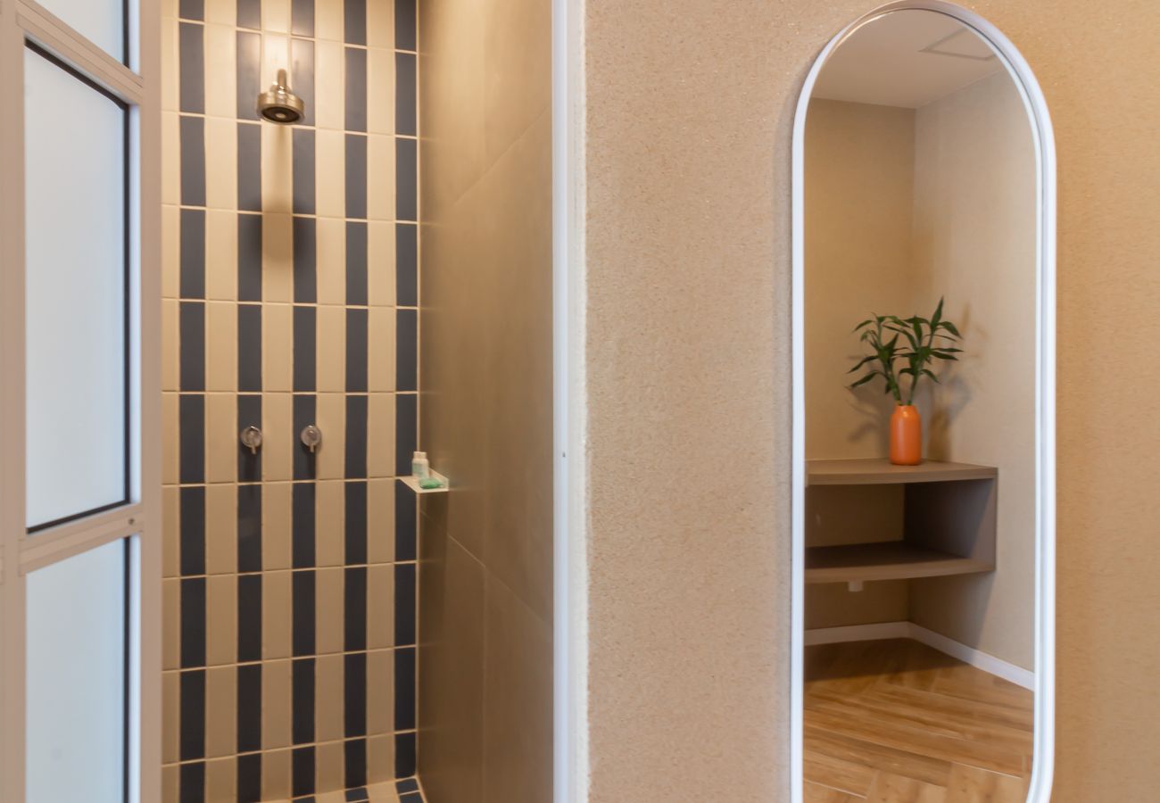 Apartment in Rio de Janeiro - Sea View and Balcony with Bathtub | Q21