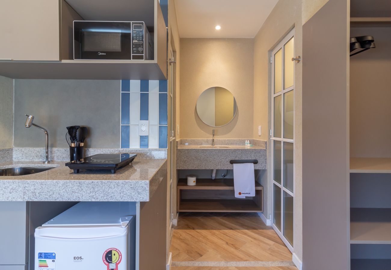 Apartment in Rio de Janeiro - Cosy a few steps from Copacabana Beach | Q13