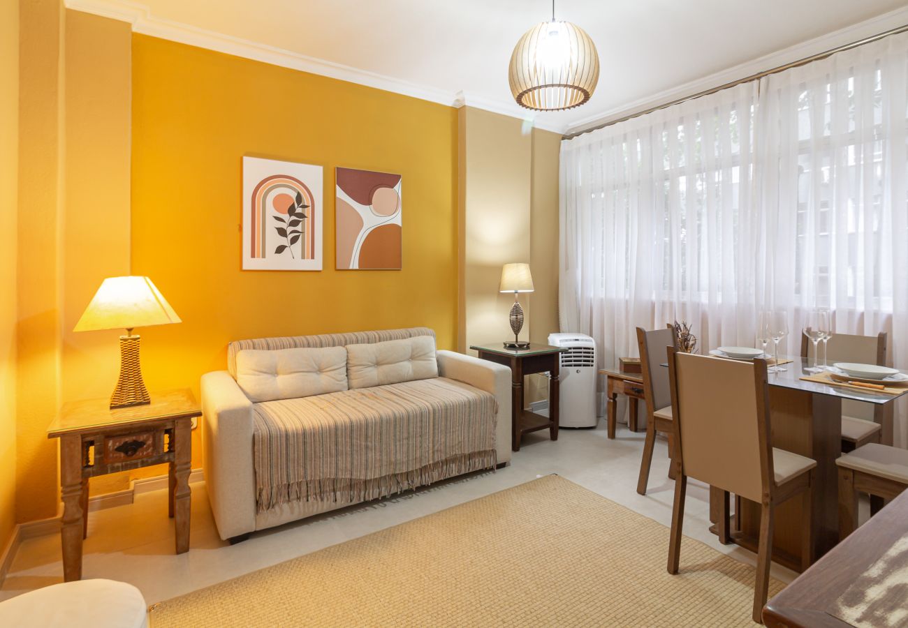 Apartment in Rio de Janeiro - 5 minutes from Leblon beach | AP403