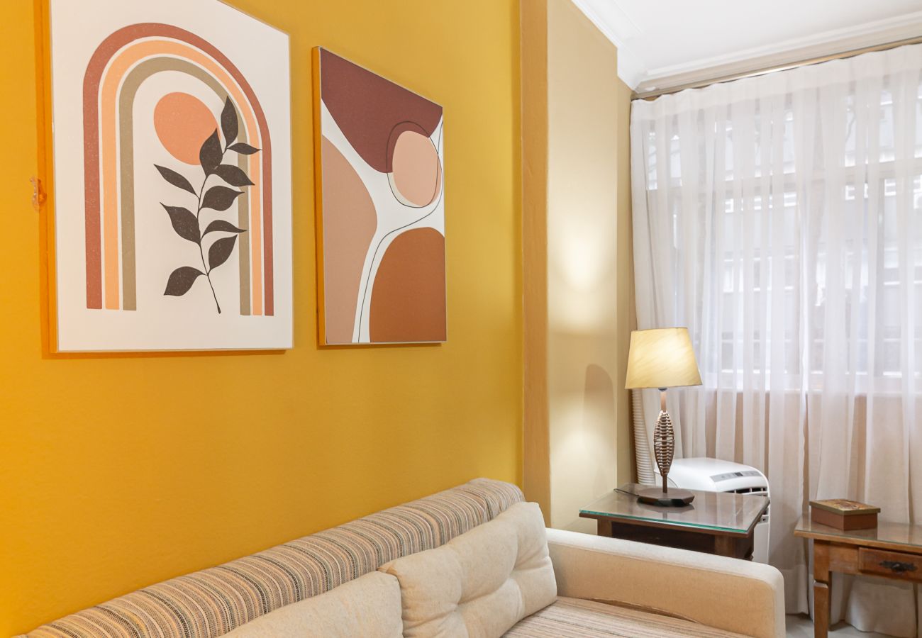 Apartment in Rio de Janeiro - 5 minutes from Leblon beach | AP403