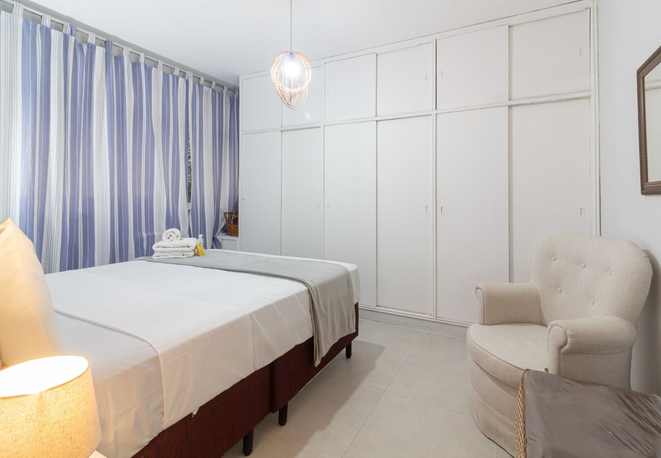Apartment in Rio de Janeiro - 5 minutes from Leblon beach | AP403