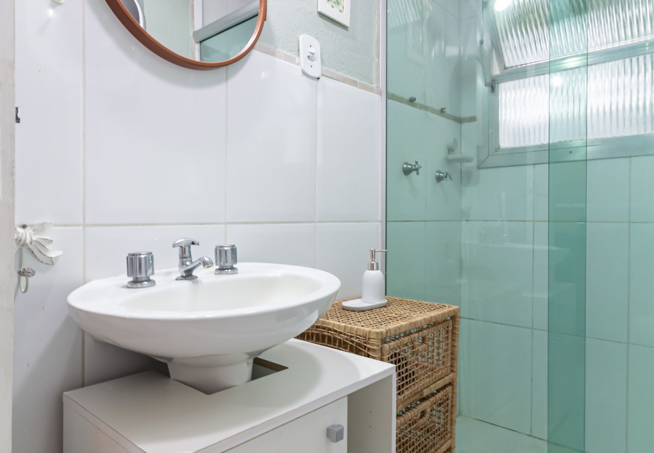 Apartment in Rio de Janeiro - 5 minutes from Leblon beach | AP403