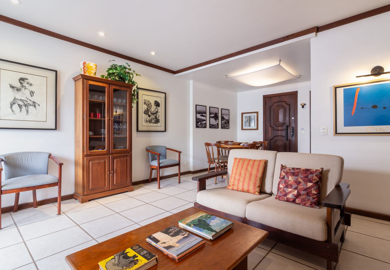 Apartment in Rio de Janeiro - Comfort and Tranquillity in Humaitá | M404