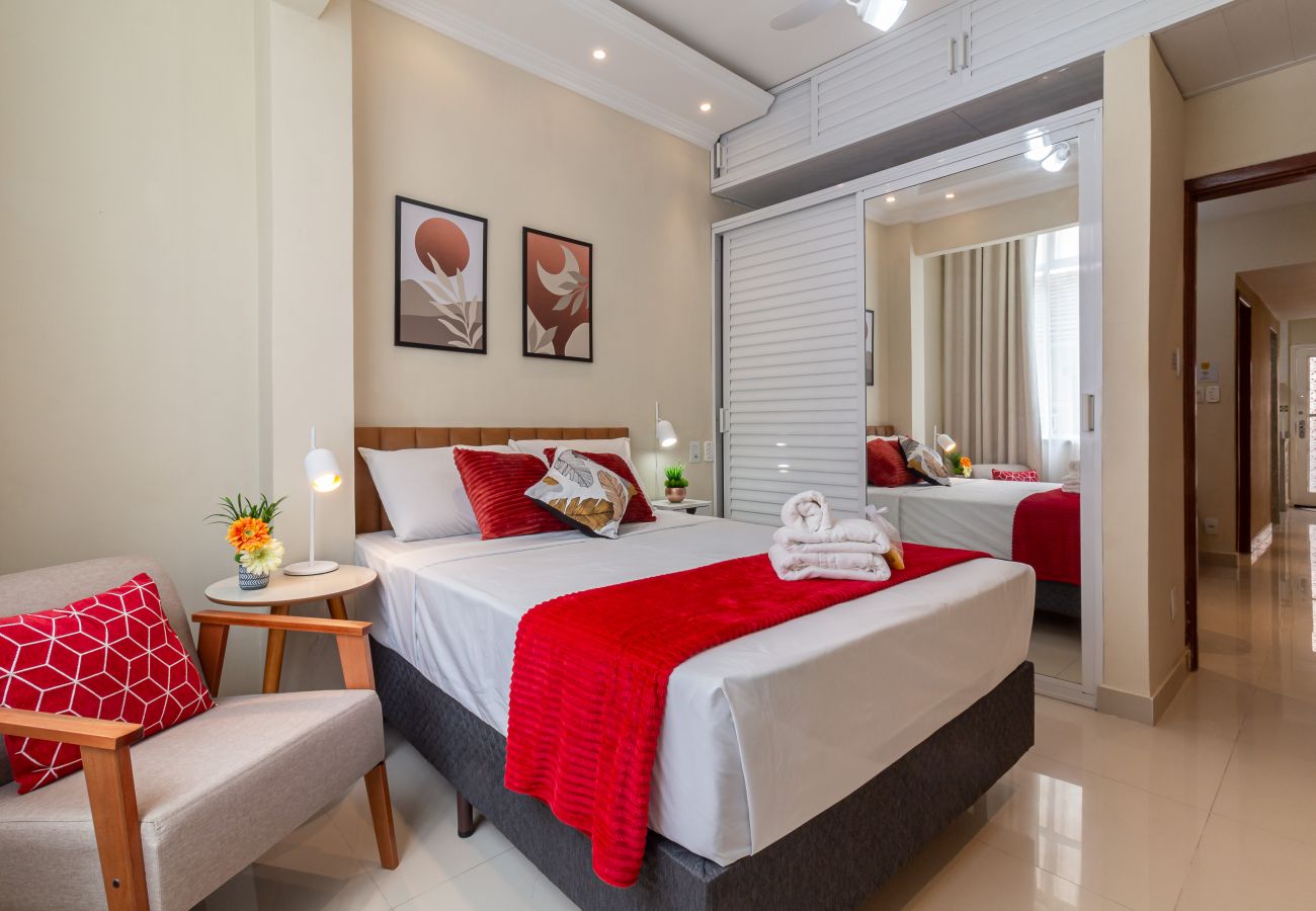 Apartment in Rio de Janeiro - Cosy in Copacabana 7 minutes from the beach | FM211