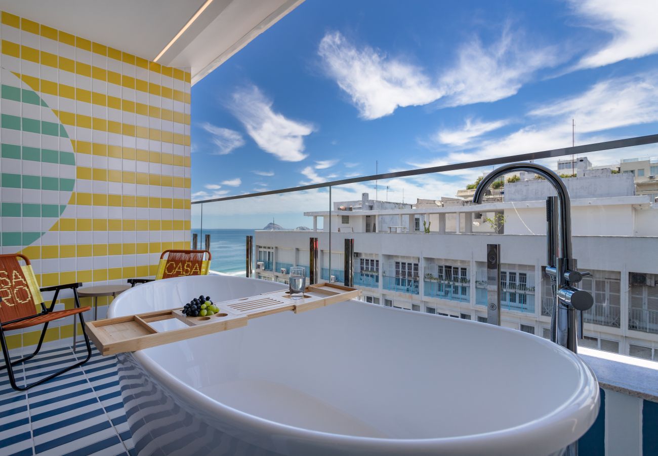 Apartment in Rio de Janeiro - Sea View and Balcony with Bathtub | Q11