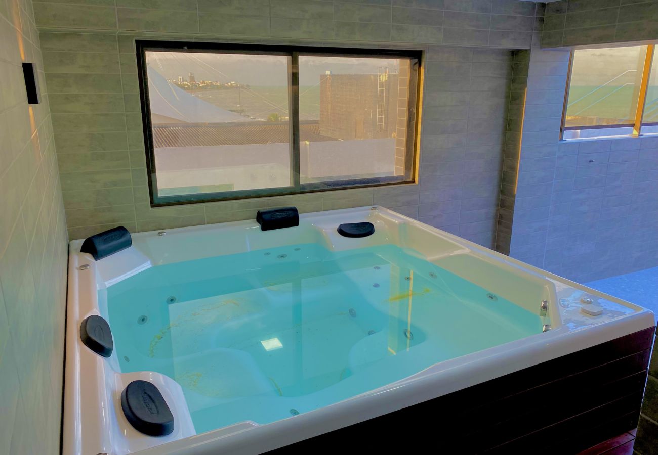 Apartamento en João Pessoa - ARPOAR | Apart-Hotel Luxo - VISTA LATERAL MAR