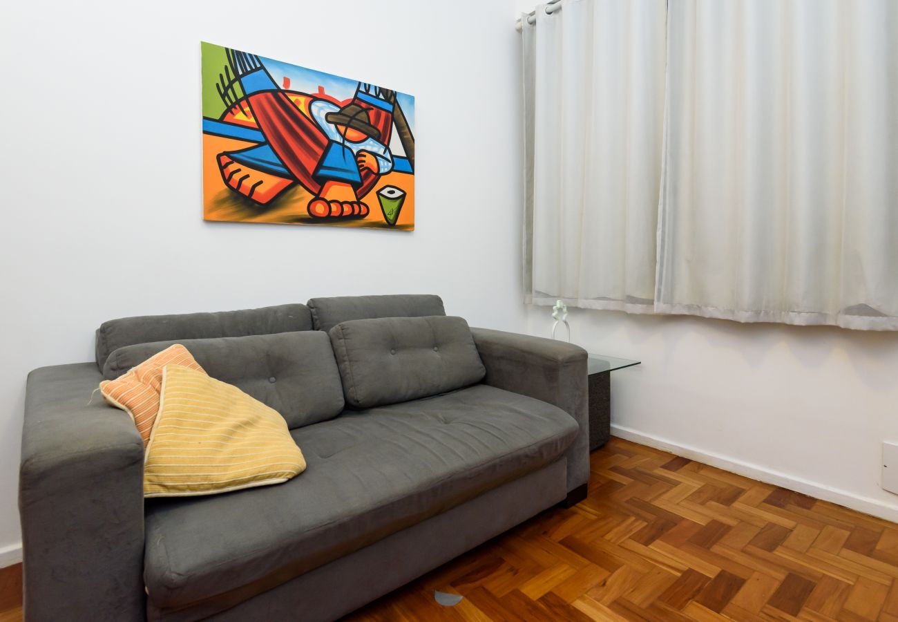 Appartamento a Rio de Janeiro - Sossego em Copa | Vista arborizada | BR1009