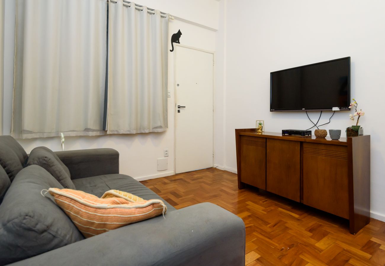 Appartamento a Rio de Janeiro - Sossego em Copa | Vista arborizada | BR1009