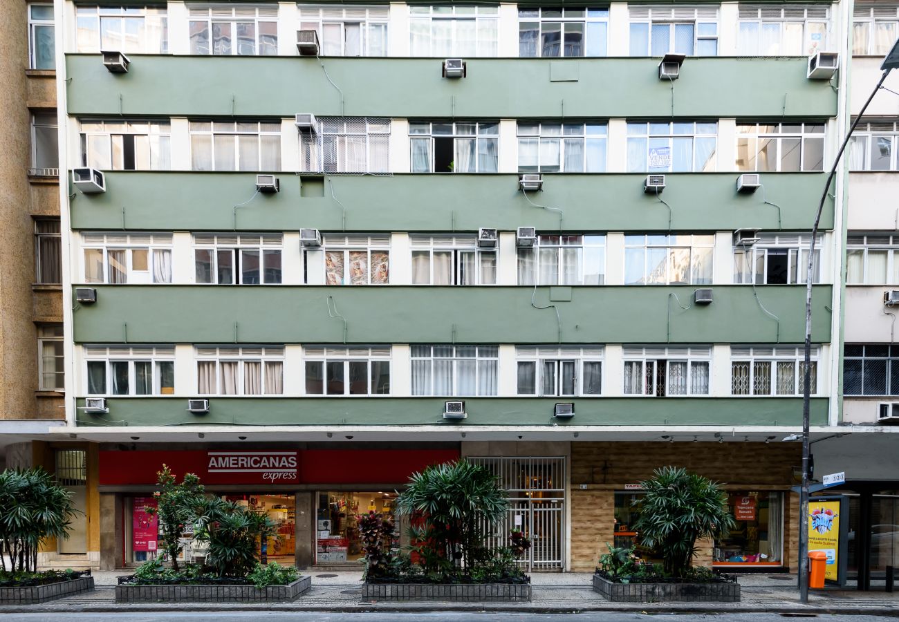 Appartamento a Rio de Janeiro - Sossego em Copa | Vista arborizada | BR1009