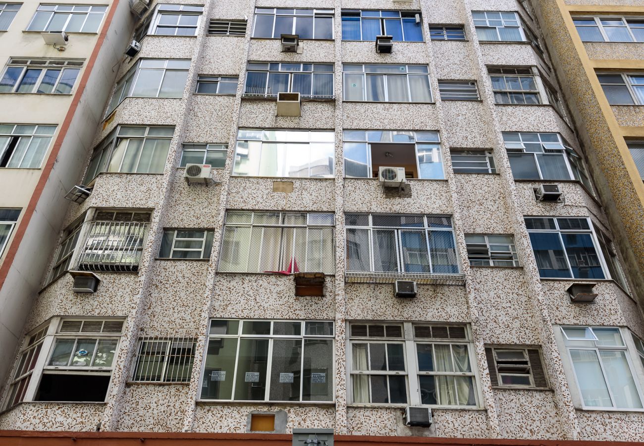 Appartamento a Rio de Janeiro - Vista lateral para o mar, 3 minutos da praia | PJ204