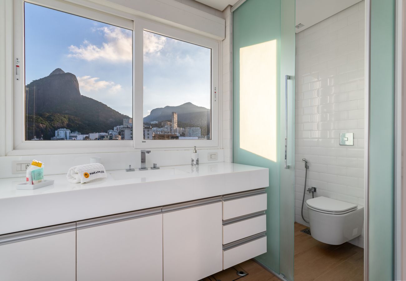 Appartamento a Rio de Janeiro - Belo no Leblon |Vista p/ Morro 2 irmãos| GUC6 ZN1