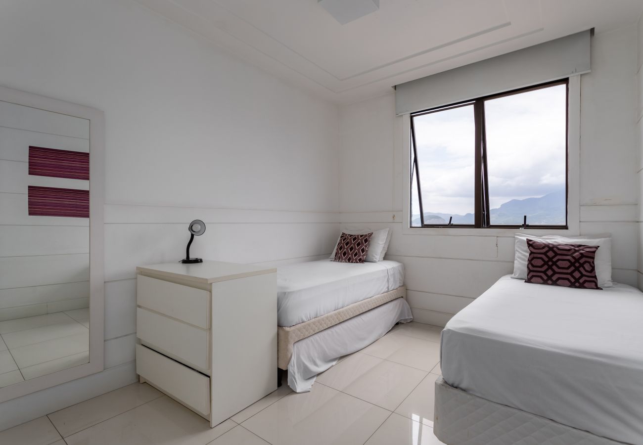 Appartamento a Rio de Janeiro - Cobertura na Barra da Tijuca p/ 6 pessoas | LC2207