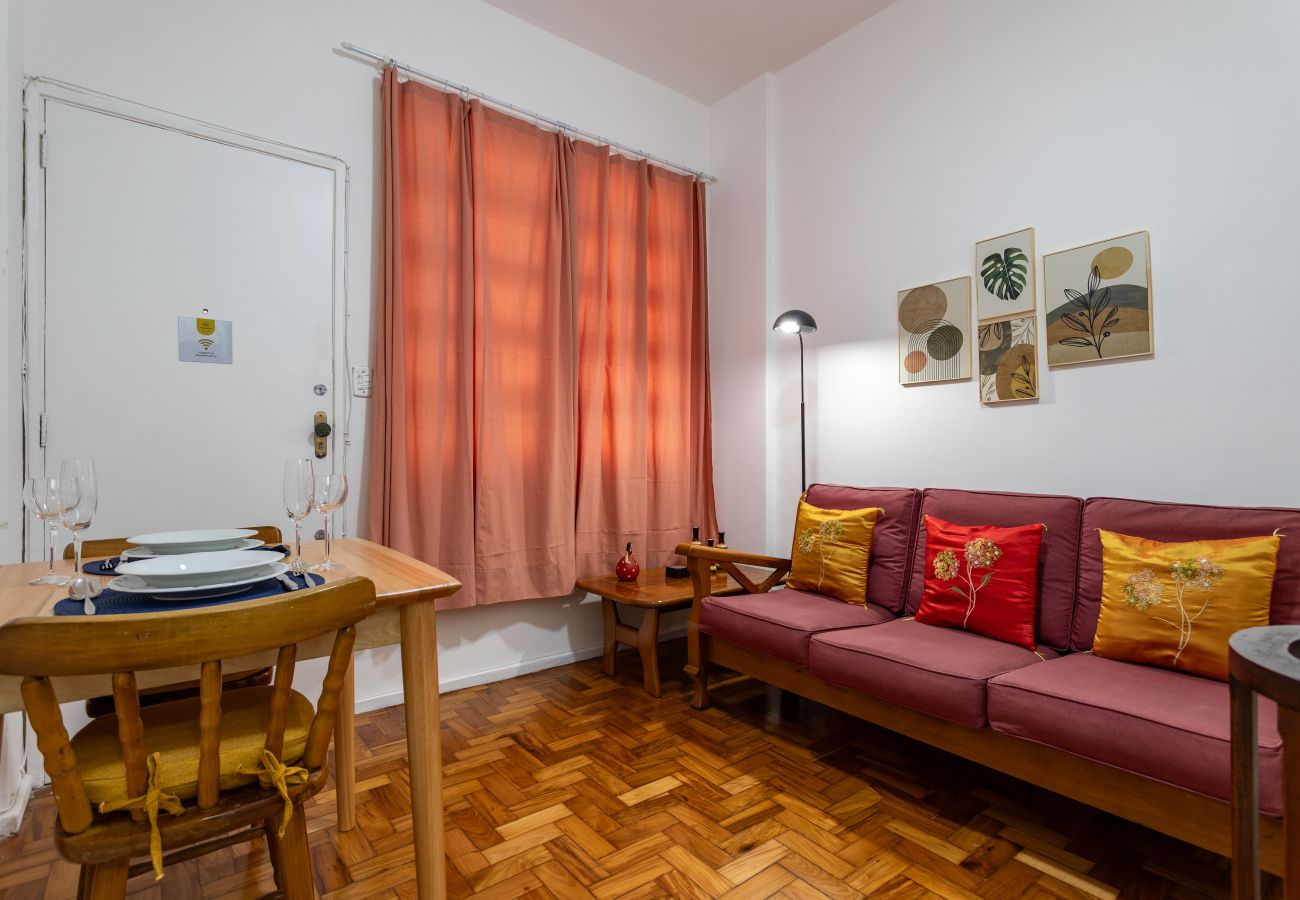 Appartamento a Rio de Janeiro - Aconchego em Copa | Decoração clássica | BR911 