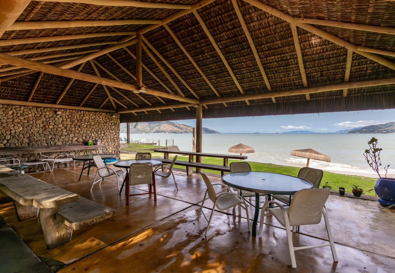 Casa a Mangaratiba - Casa com praia particular em Porto Bello Mangaratiba