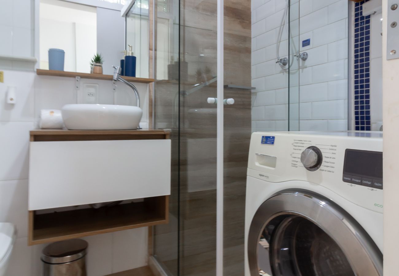 Appartamento a Rio de Janeiro - Apartamento em Copacabana a 9 minutos da Praia | STC202
