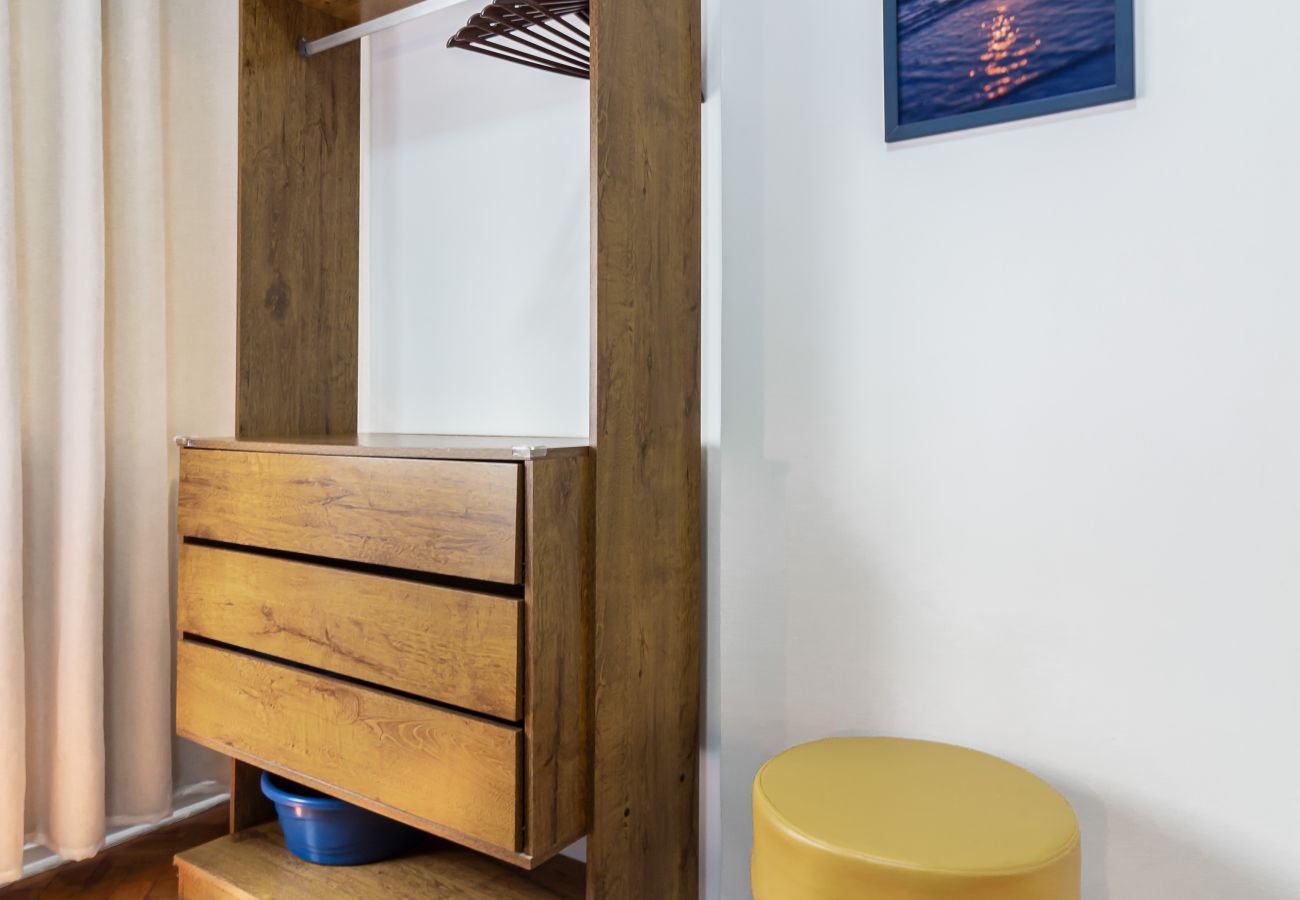Appartamento a Rio de Janeiro - Apartamento em Copacabana a 9 minutos da Praia | STC202
