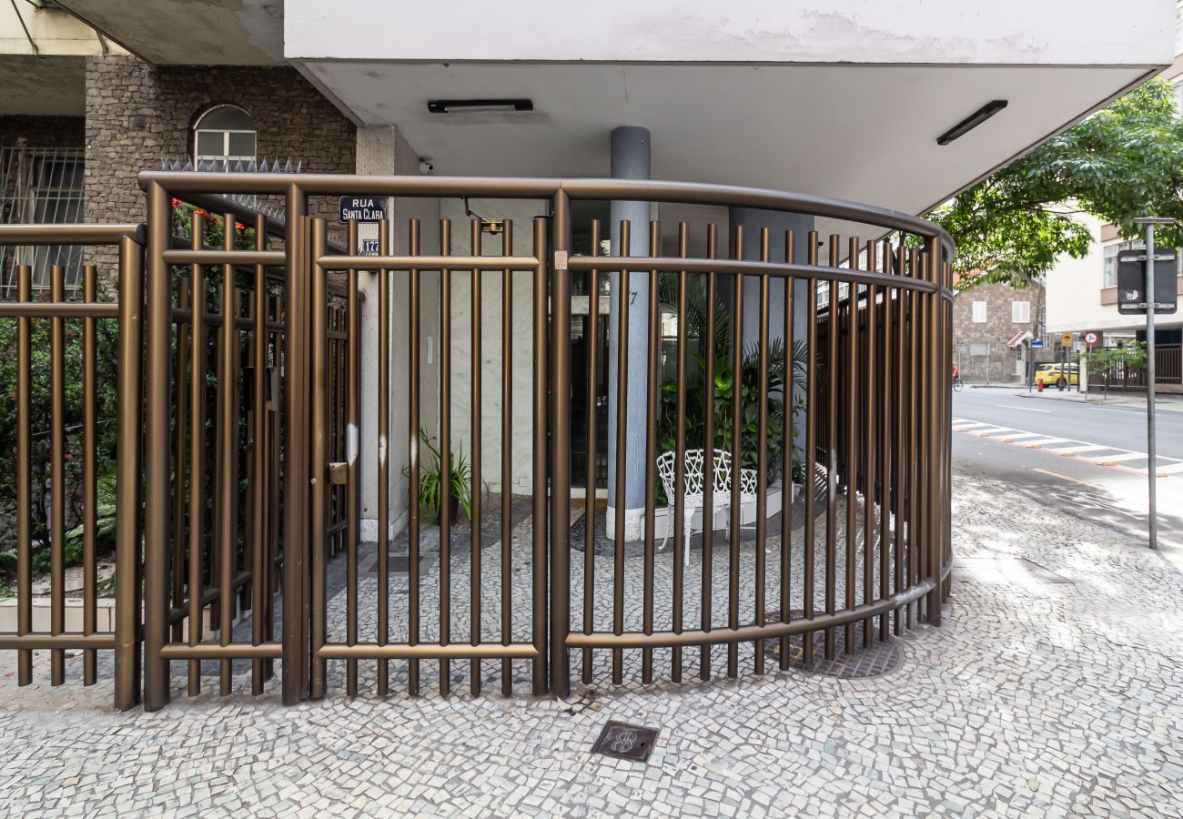 Appartamento a Rio de Janeiro - Apartamento em Copacabana a 9 minutos da Praia | STC202