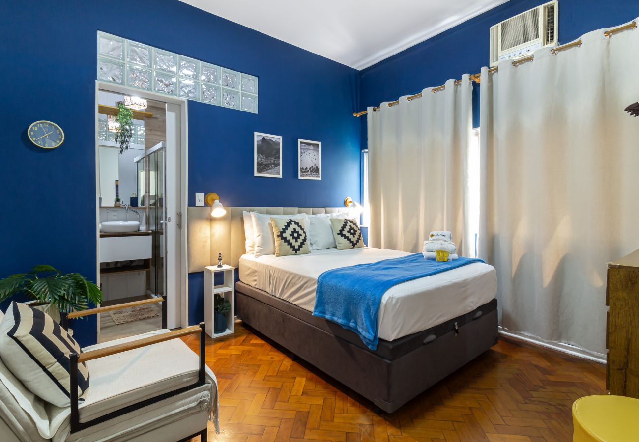 Appartamento a Rio de Janeiro - Apartamento em Copacabana a 9 minutos da Praia | STC202