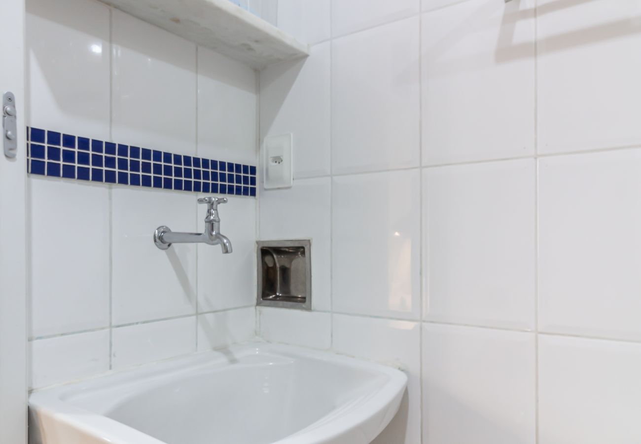Appartamento a Rio de Janeiro - Apartamento em Copacabana a 9 minutos da Praia | STC202