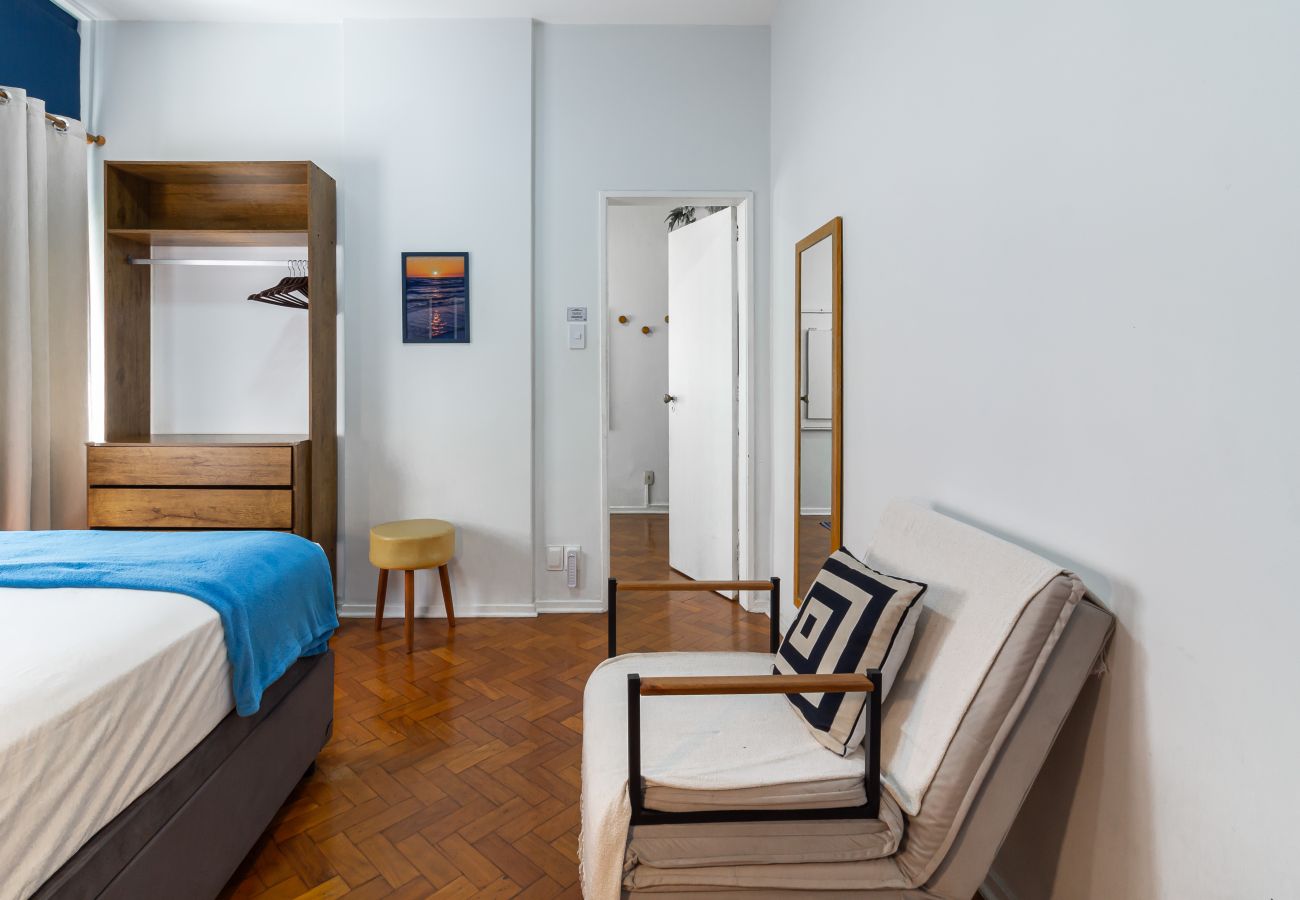 Appartamento a Rio de Janeiro - Apartamento em Copacabana a 9 minutos da Praia | STC202