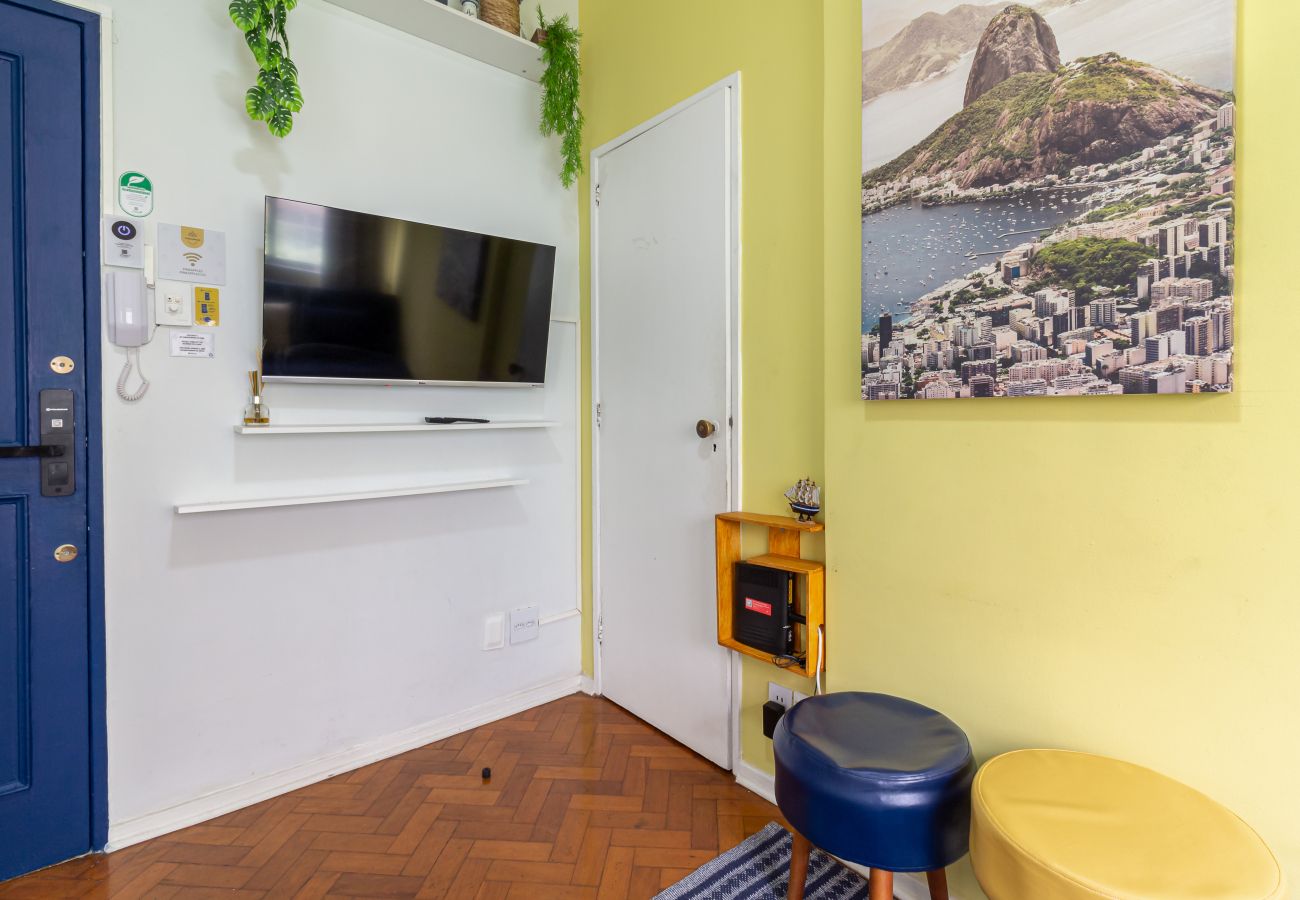 Appartamento a Rio de Janeiro - Apartamento em Copacabana a 9 minutos da Praia | STC202
